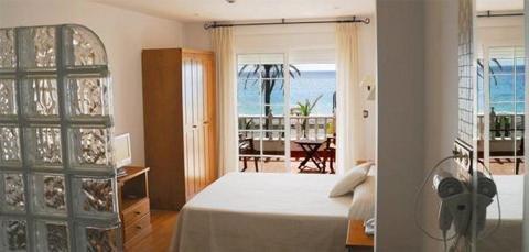 Hotel Donde Caparros Carboneras Bilik gambar