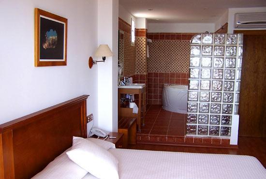 Hotel Donde Caparros Carboneras Bilik gambar