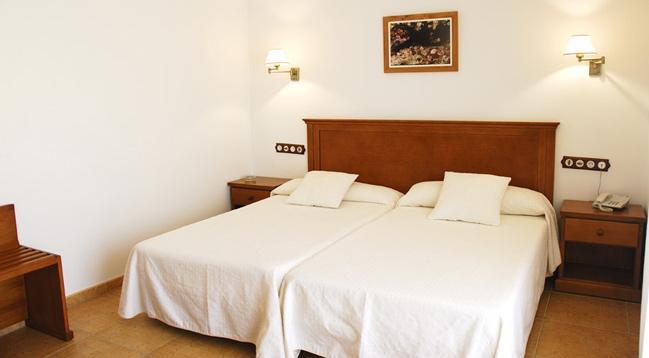 Hotel Donde Caparros Carboneras Bilik gambar